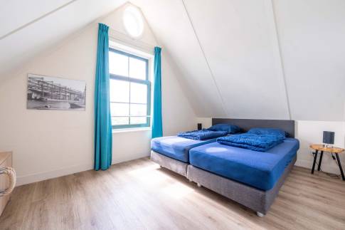 The Slaapkamer 1 of Type Zuiderzeezicht 4 -  nr. 204 in Resort Poort van Amsterdam