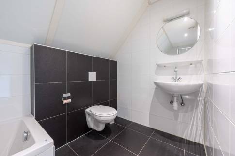 The Badkamer 4 of Type 10L1 - nr. 336 in Landal Beach Resort Ooghduyne