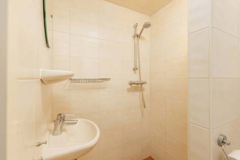 The Badkamer of Type Comfort Classic Sauna - nr. 21 Ereprijs in Bungalowpark Hoenderloo