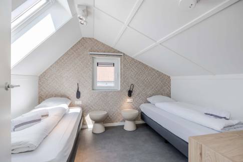 The Slaapkamer 4 of Type Watervilla Luxe 8 - nr. 402 in Landal Zeebad
