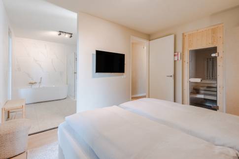The Slaapkamer of Type 2P Extra Luxe Wellness - 2ELW in Landal De Wielsche Dreef