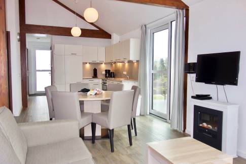 The Woonkamer of nr. 106 - type Landhaus 6 Luxe in Eifelpark Kronenburger See
