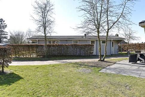 The Tuin of Type Buitenverblijf Wellness 4 - nr. 330 in Resort Arcen