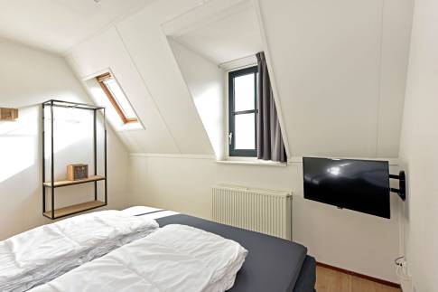 The Slaapkamer 2 of Type 6CK - nr. 318 in Landal Esonstad