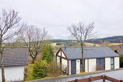 The Buiten of nr. 106 - type Landhaus 6 Luxe in Eifelpark Kronenburger See