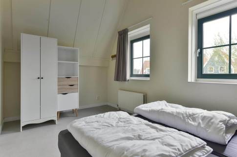 The Slaapkamer 2 of Type VO6 Comfort - nr. 249 in Landal Marinapark Volendam