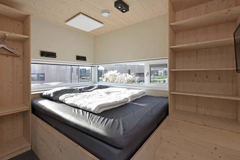 The Slaapkamer of Type 2BE - Golfbreker nr. 17 in Landal Noordzee Résidence De Banjaard