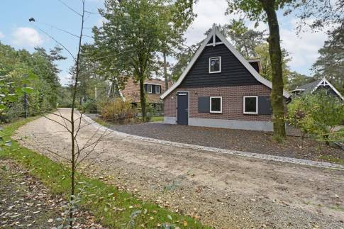 The Buiten of nr. 38 Ponybos - type Het Geheim van Otterlo 8P in EuroParcs De Zanding