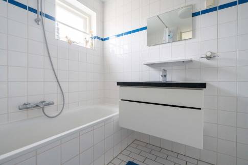 The Badkamer 1 of Type 6D2 - nr. 135 in Landal Beach Resort Ooghduyne