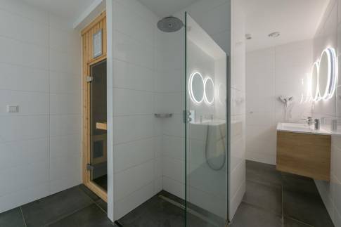 The Badkamer of nr. 059 - type Angenent 2L in Landal Elfstedenhart