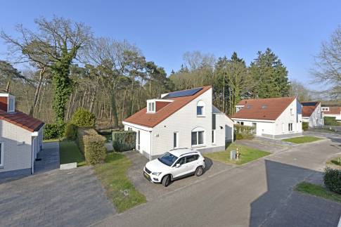 The Buiten of Type Luxe Villa 4B - nr. 93 in Resort Arcen