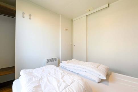 The Slaapkamer 1 of Type Berghem Chalet - nr. 17 in EuroParcs Gulperberg