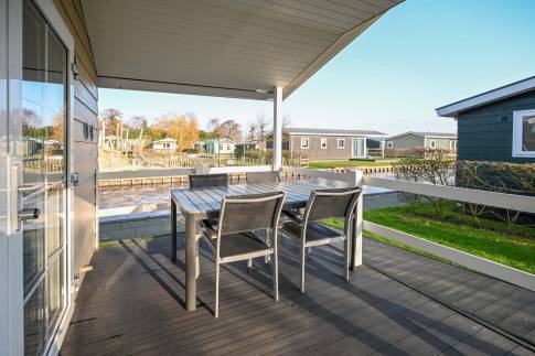 The Terras of Type Fuut - nr. 2 in Vakantiepark Giethoorn