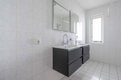 The Badkamer 1 of Type 10F2 - nr. 522 in Landal Esonstad