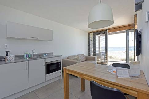 The Eetkamer of Type Studio Hotel Waterfront 2p - nr. 2c in Beach Resort Punt West