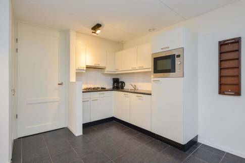 The Keuken of Type Waterland 6-8 - nr. 319 in Resort De Rijp