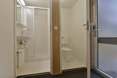 The Badkamer of Type W6A - nr. 36 in Landal Bospark ’t Wolfsven