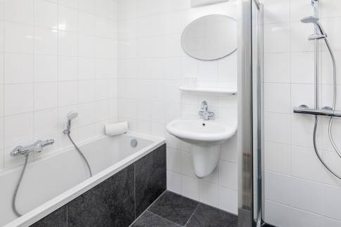 The Badkamer of nr. 221 - type CI Comfort in Cape Helius