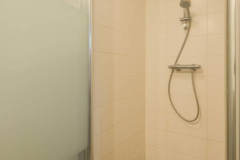 The Badkamer 1 of Type 8C2 - nr. 103 in Landal De Reeuwijkse Plassen