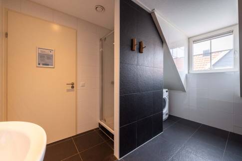 The Badkamer 5 of Type 10L1 - nr. 336 in Landal Beach Resort Ooghduyne