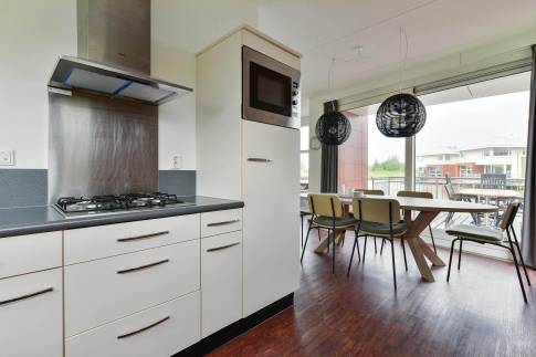 The Keuken of Type 6D3 - nr. 529 in Landal Esonstad