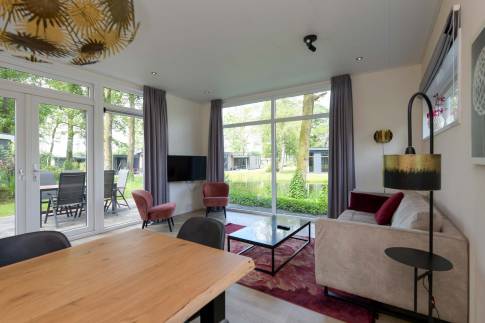 The Eetkamer of Type Alcon 4-5L - nr. 439 in Landal De Vlinderhoeve