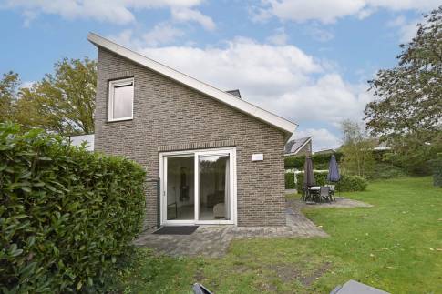 The Tuin of Type Wellness Zwembadvilla 8 - nr. 219 in Resort Arcen