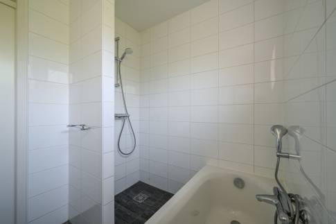 The Badkamer of nr. 201 - type 4CD in Landal Beach Resort Ooghduyne
