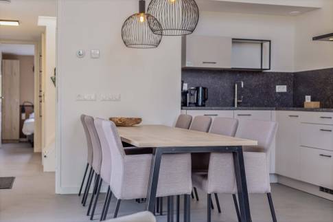The Eetkamer of Type Strandlodge 8 - nr. 36 in Vakantiepark Boomhiemke