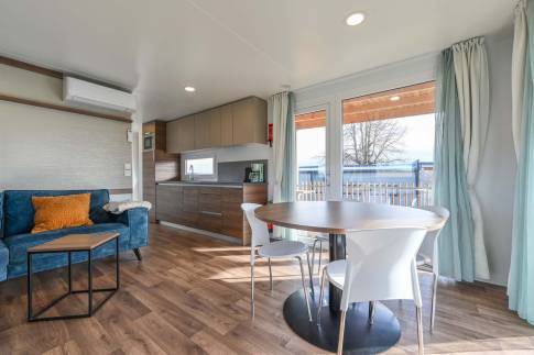 The Eetkamer of Type Berghem Chalet - nr. 17 in EuroParcs Gulperberg