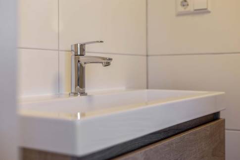 The Badkamer 2 of Type Strandlodge 8 - nr. 36 in Vakantiepark Boomhiemke