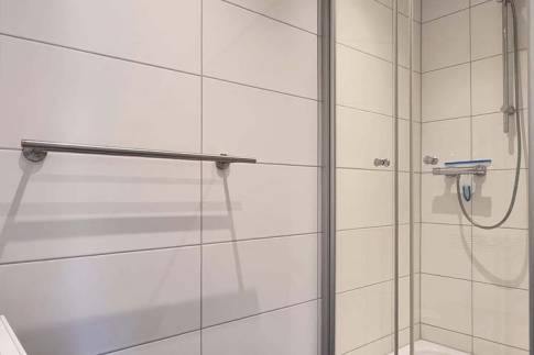 The Badkamer of Type Kronenburg Comfort 4 - nr. 127 in Eifelpark Kronenburger See