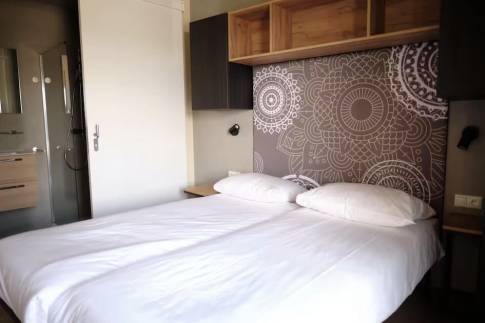 The Slaapkamer 1 of Type Hillside Royal 4 - nr. 181 in Landal Gulpen