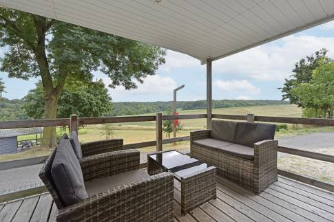 The Buiten of nr. 251 - type Panorama Chalet 5 in EuroParcs Gulperberg
