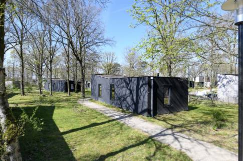 The Buiten of Type Forest Cabin Wellness 4 - nr. 129 in Roompot Vakantiepark Schaijk