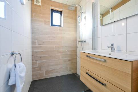 The Badkamer of Type Kooikers Comfort - nr. 50 in Roompot Ameland