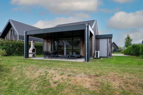 The Terras of nr. 059 - type Angenent 2L in Landal Elfstedenhart