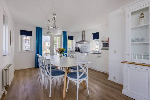 The Eetkamer of nr. 431 - type CGL8 Zakelijk in Cape Helius