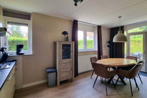 The Eetkamer of Type Comfort Villa 6 - nr. 49 in Resort Arcen
