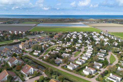 The Buiten of Type 4CD - nr. 202 in Landal Beach Resort Ooghduyne