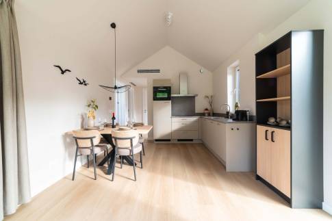 The Eetkamer of Type Gravin - 4L1 in Landal Landgoed Bourtange