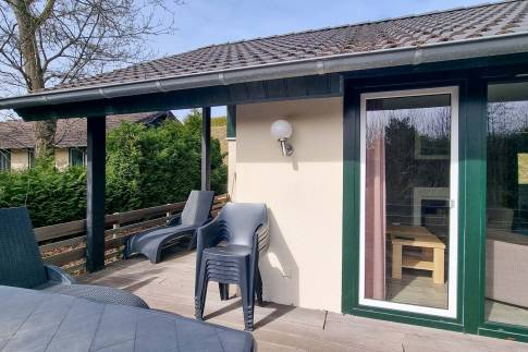 The Terras of Type Landhaus 6 Luxe - nr. 35 in Eifelpark Kronenburger See