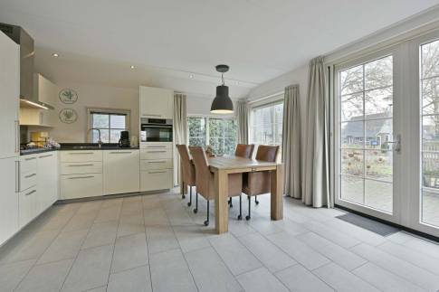 The Keuken of Type Wellness Lodge XL 4 - nr. 24 in Hof van Salland