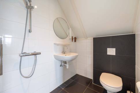 The Badkamer 3 of Type 16L - nr. 335 in Landal Beach Resort Ooghduyne