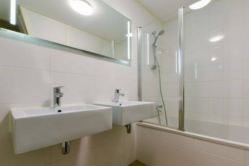 The Badkamer 3 of Type Westertoren - nr. 627 in Resort Poort van Amsterdam