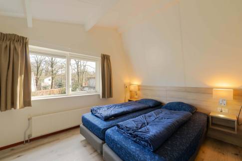 The Slaapkamer 2 of Type Bosvilla Comfort 6-7 - nr. 16 Moerbei in Landal Bungalowpark Hoenderloo