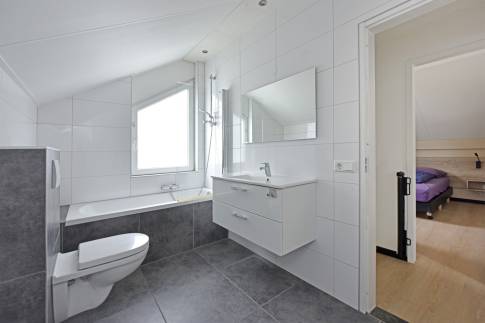 The Badkamer 2 of nr. 126 - type Comfort Villa 6 in Resort Arcen