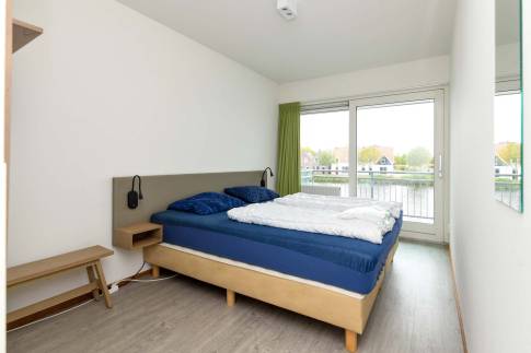 The Slaapkamer 1 of Type 8E3 - nr. 635 in Landal Esonstad