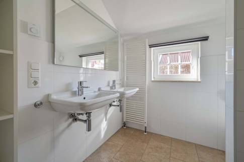 The Badkamer 1 of Type 9L - nr. 151 in Buitenhof De Leistert