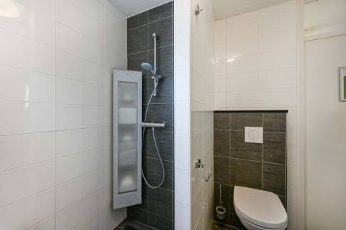 The Badkamer 1 of Type 8L1 - nr. 262 in Landal Beach Resort Ooghduyne